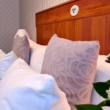 Hotel Schieferhof - Glaslust نويهاوس آم رنفيغ المظهر الخارجي الصورة