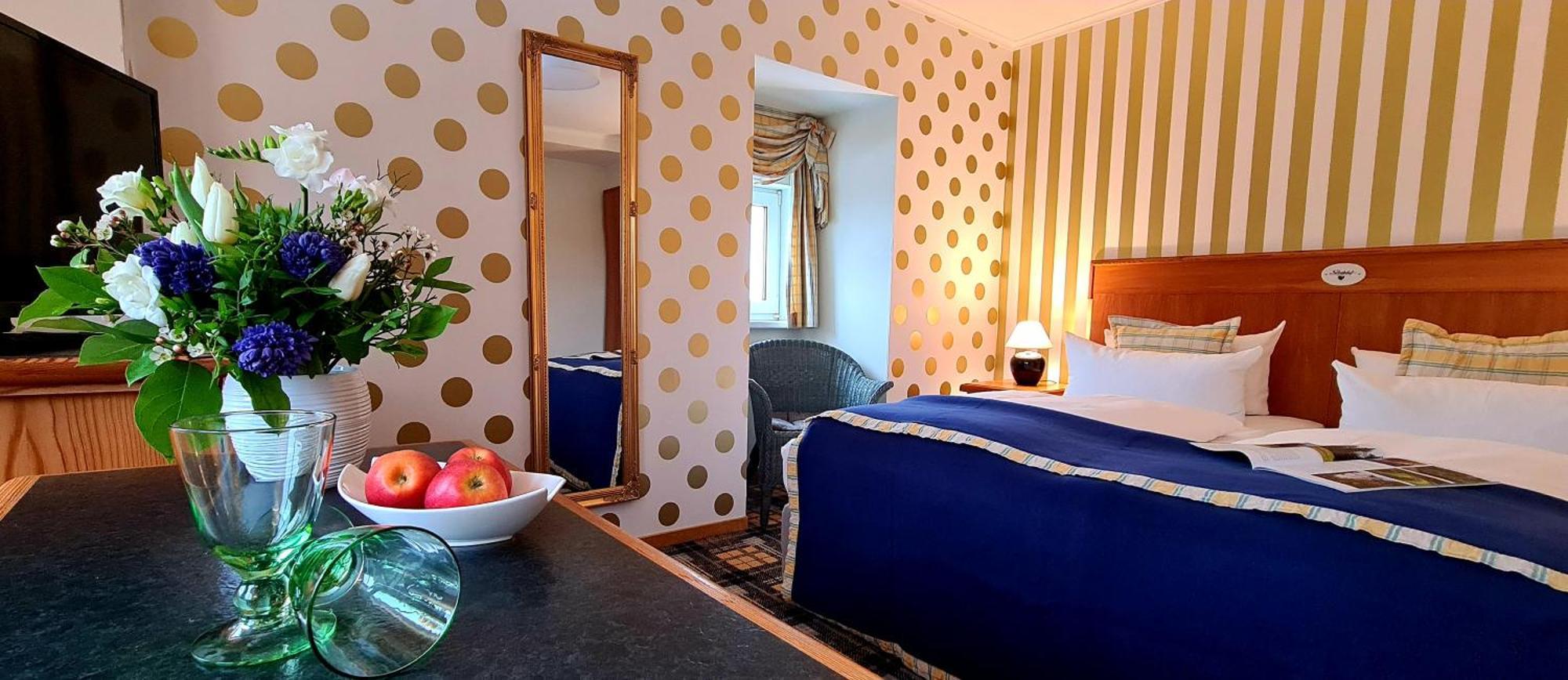 Hotel Schieferhof - Glaslust نويهاوس آم رنفيغ المظهر الخارجي الصورة