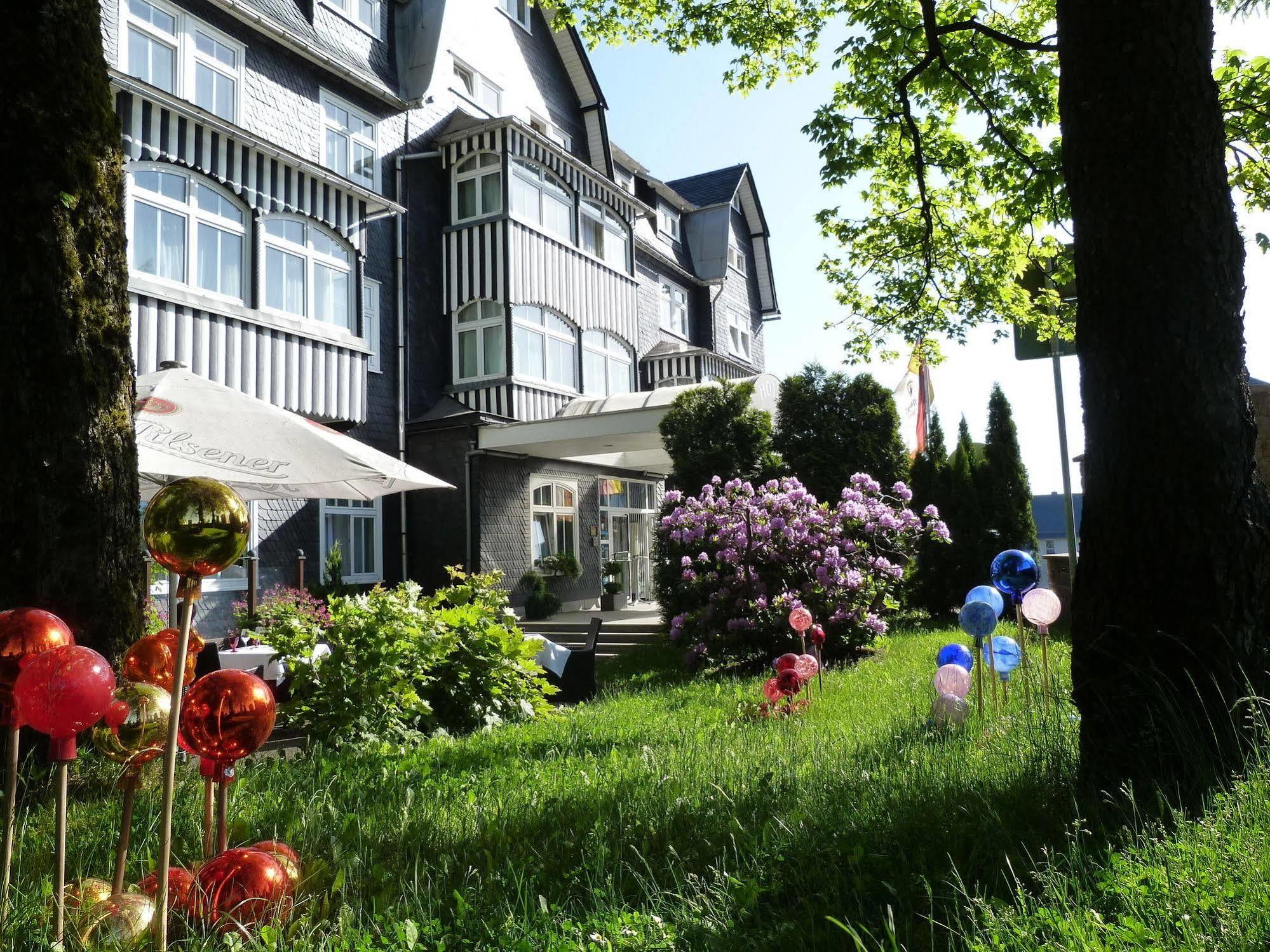 Hotel Schieferhof - Glaslust نويهاوس آم رنفيغ المظهر الخارجي الصورة